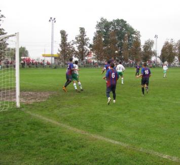 Derby-ul judeţului la fotbal: Luceafărul Oradea vs. Bihorul Beiuş